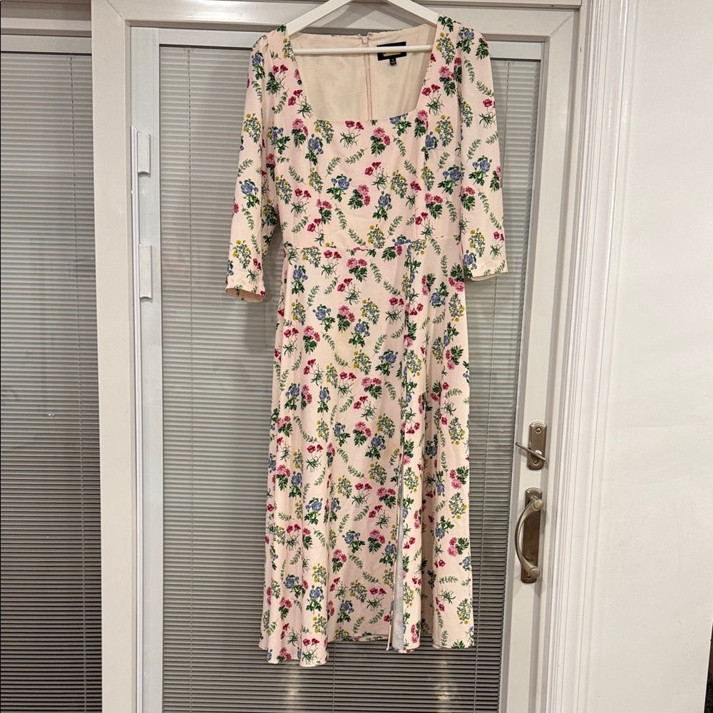 Alexia Admor Cream Floral Long Sleeve Dress